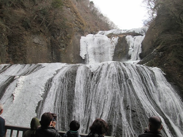 Hukurodano Taki Frozen waterfall